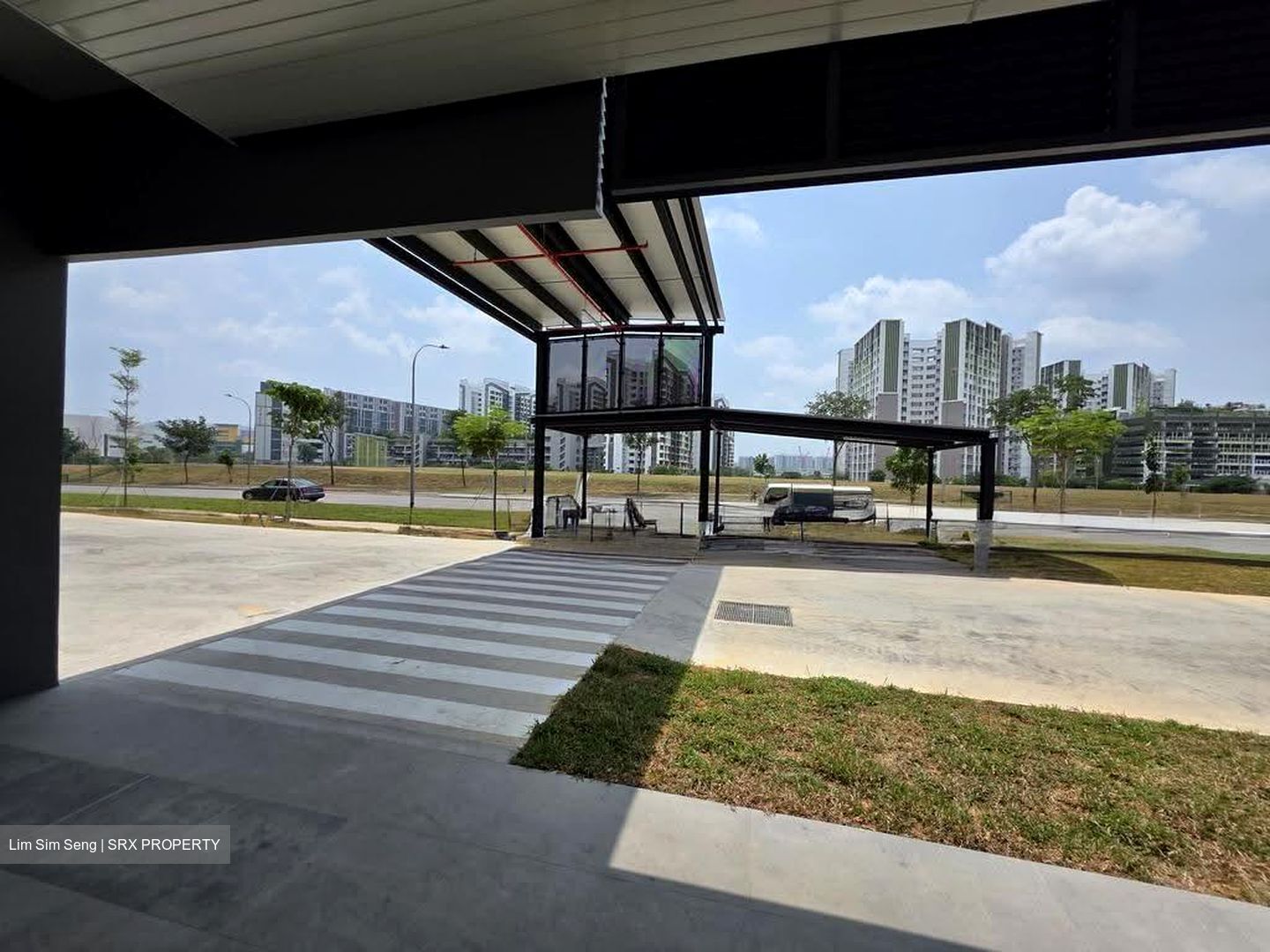 Tampines Connection (D18), Retail #615707611